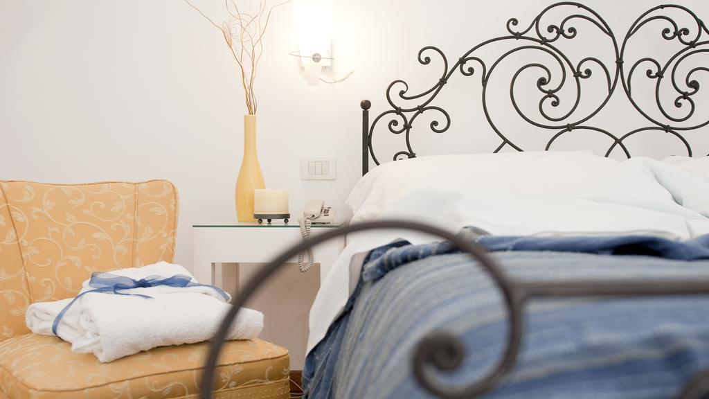Albergo 'La Vigna' Procida Bilik gambar